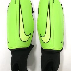 Soccer Nike Charge 2.0 Shin Guards- Senior