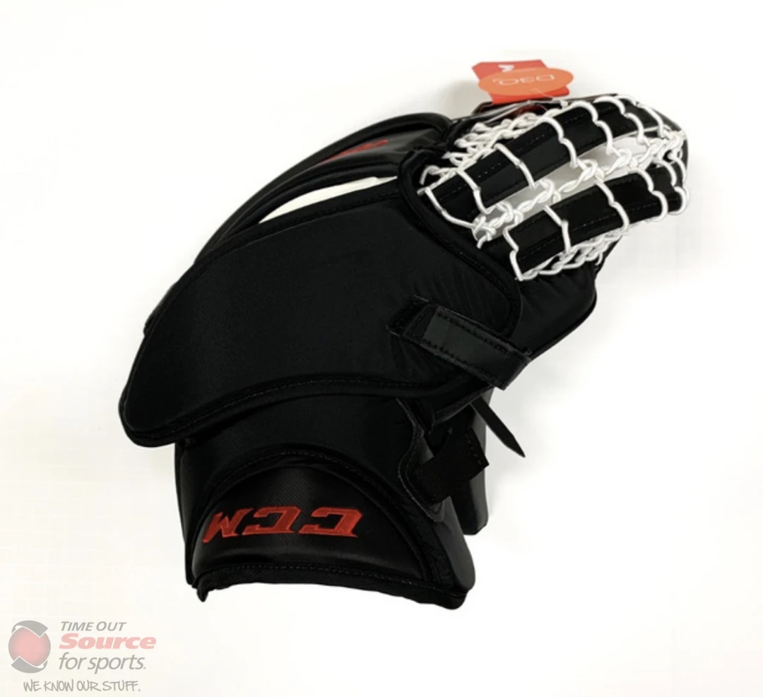 CCM Axis Goalie Catcher- Senior 2 CCM Axis Goalie Catcher- Senior