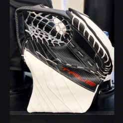 True L20.2 Goalie Catcher- Senior