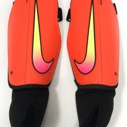Soccer Nike Charge 2.0 Shin Guards- Senior